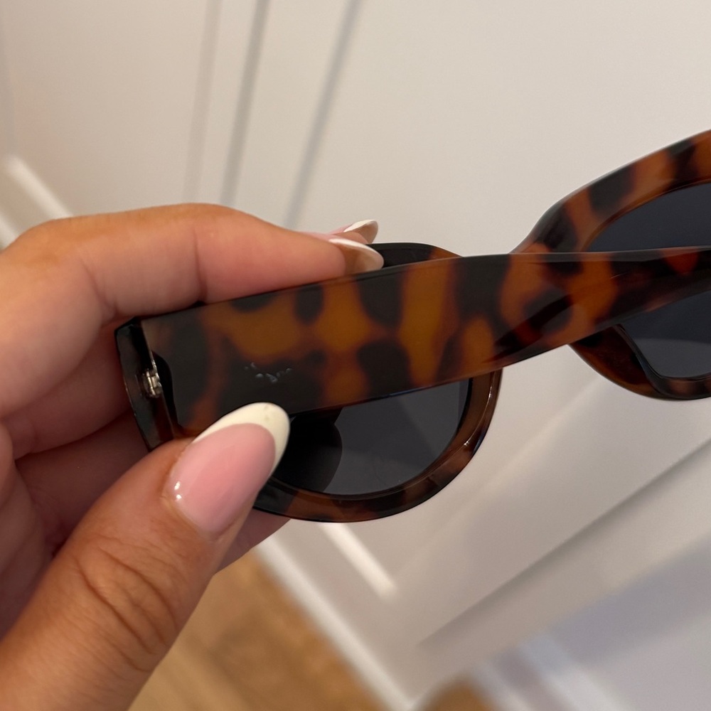 Tortoise Shell Sunglasses Chic Glasses - Picture 3 of 6